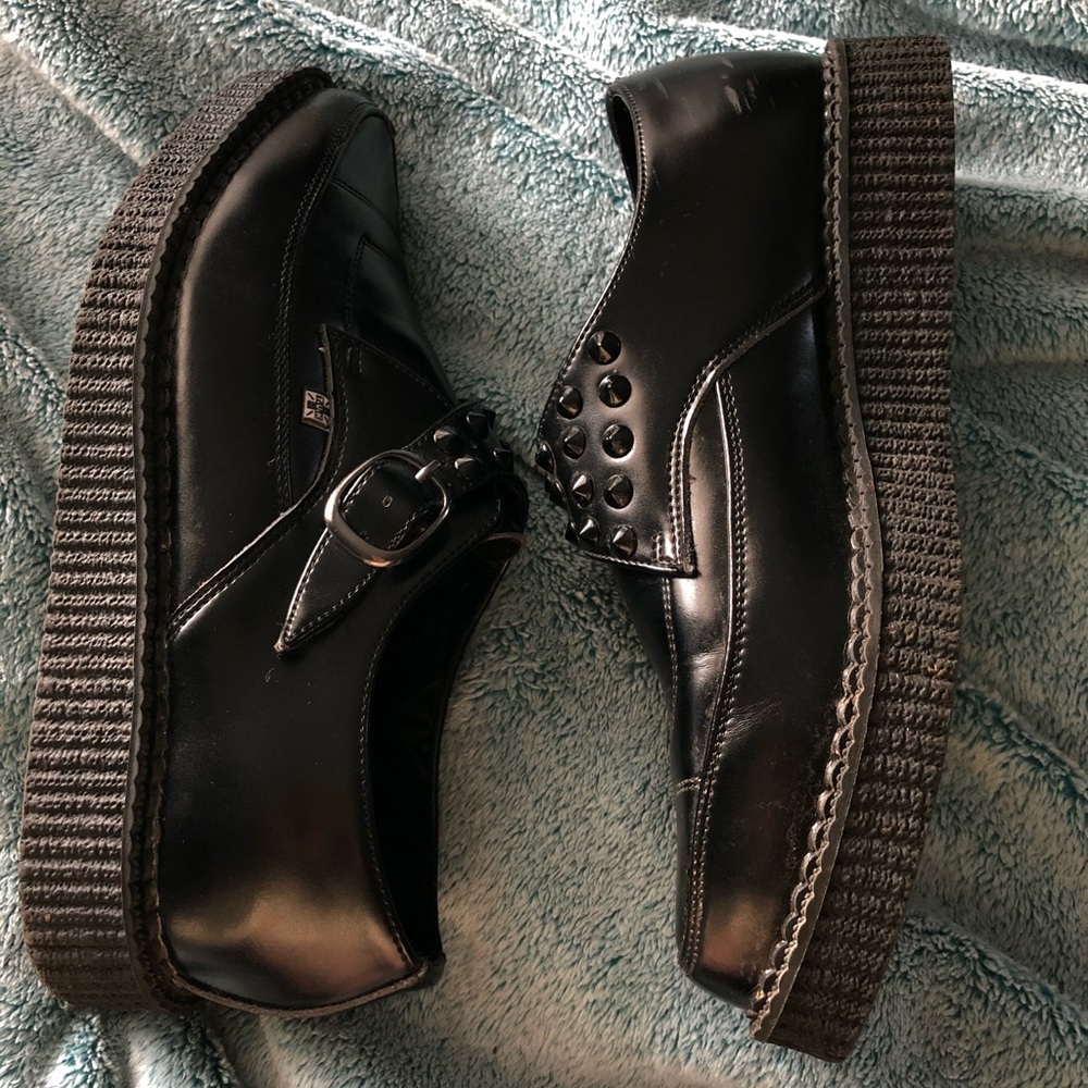 T.U.K. Pointed studded creepers